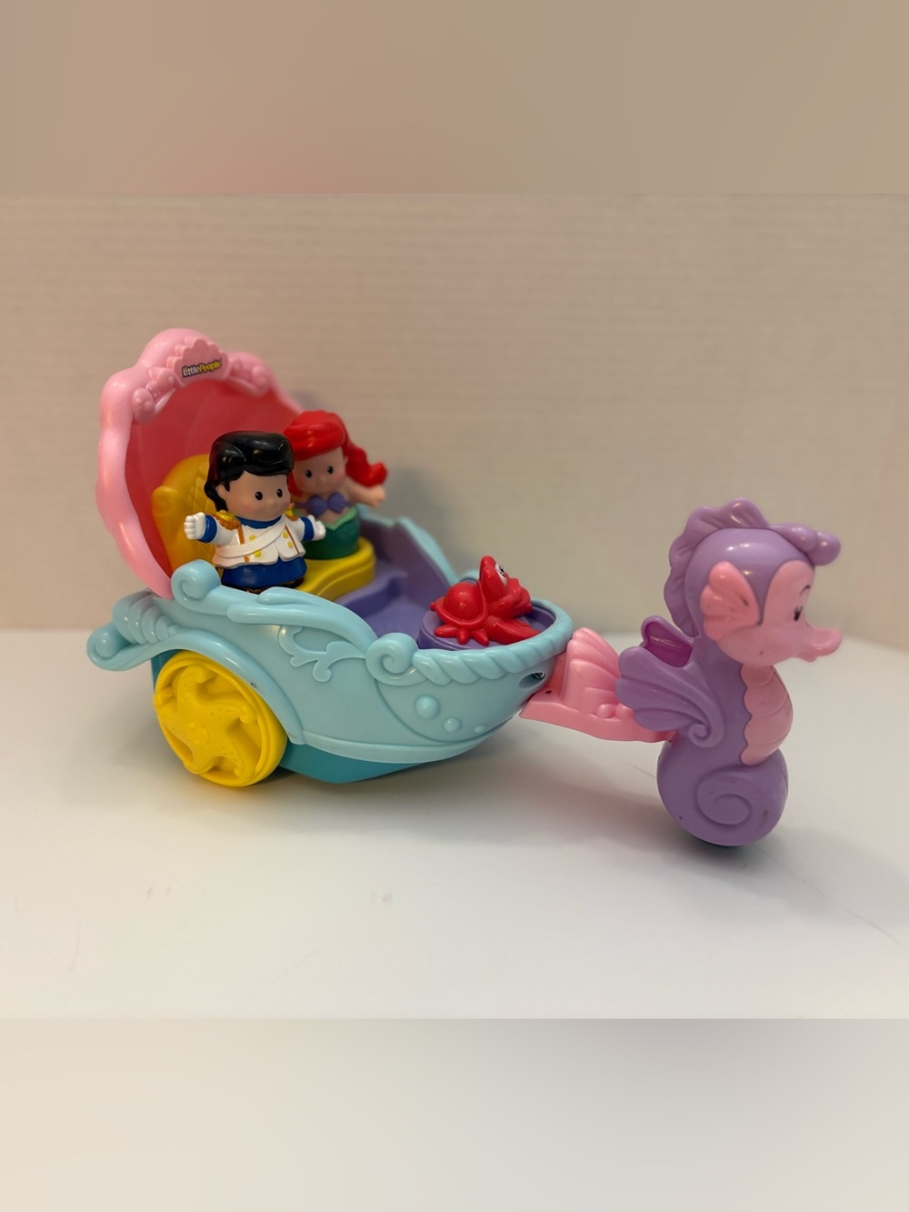 FISHER-PRICE LITTLE PEOPLE DISNEY ARIEL’S MUSICAL COACH 🧜♀️🐚